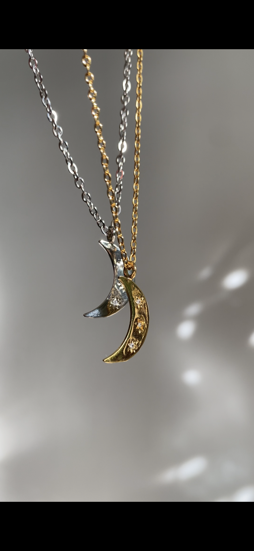 MOON NECKLACE