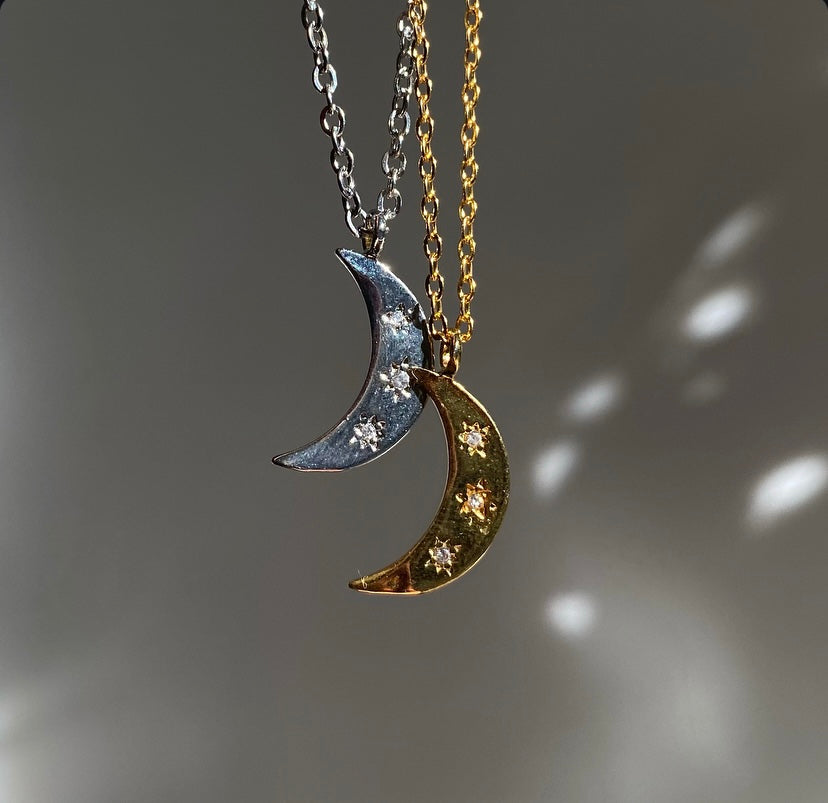 MOON NECKLACE