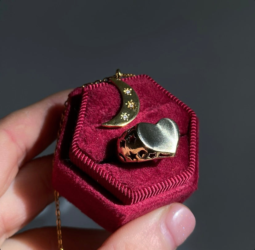 MOON NECKLACE