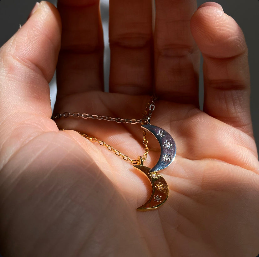 MOON NECKLACE