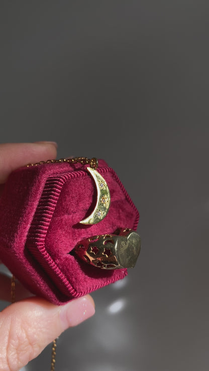 MOON NECKLACE
